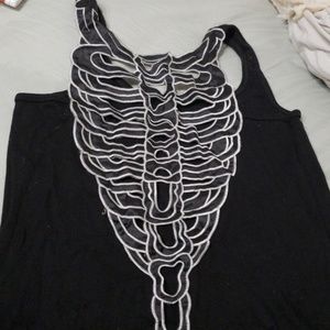 Skeleton top